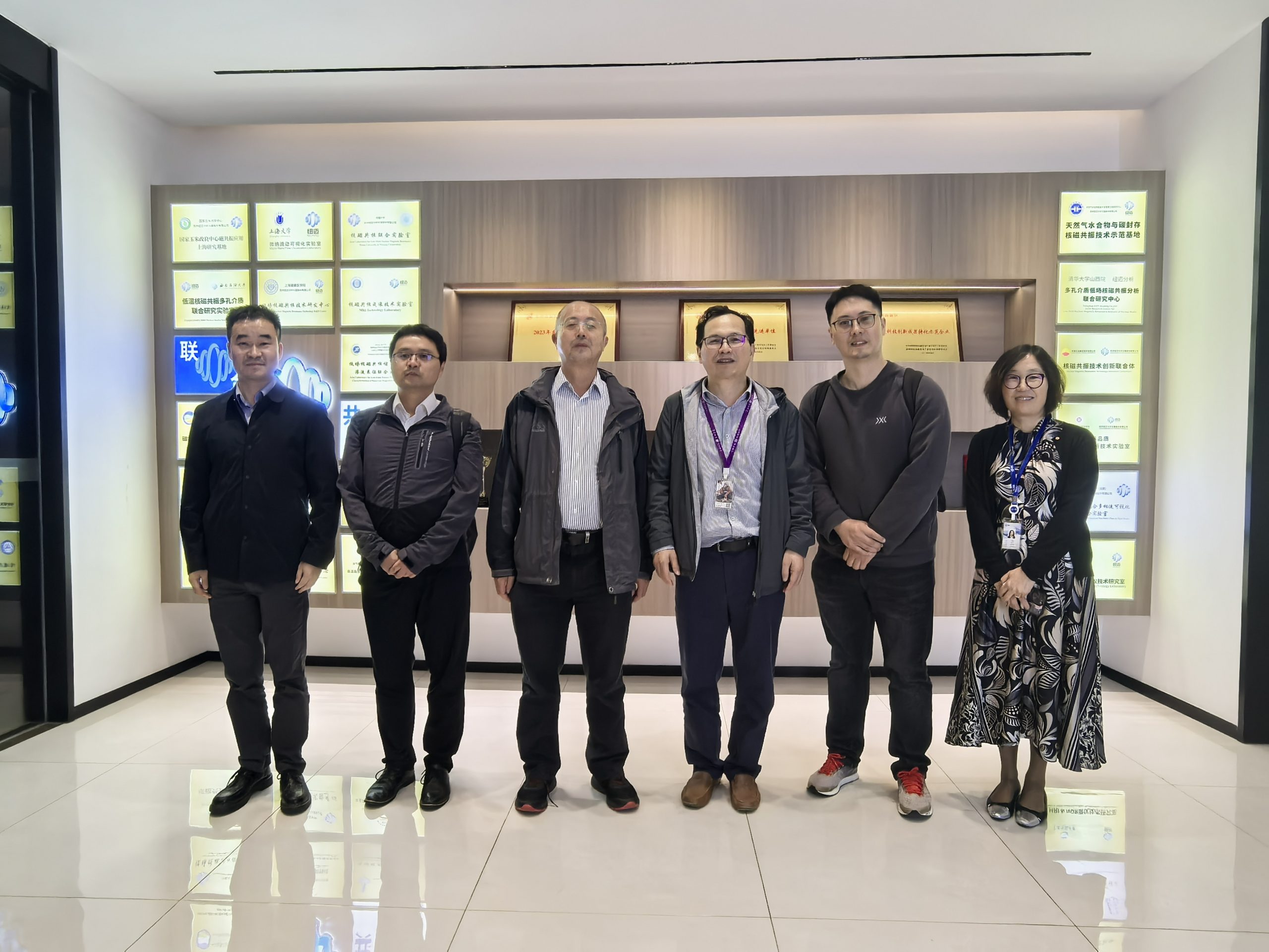 中国石油长城钻探卢毓周高级专家一行到访乐竞官方网站-乐竞lejing（中国）
考察指导！